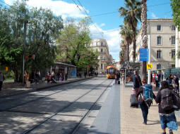The platforms for trams from or to Com�die, from the one for trams to it