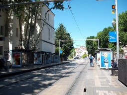 The platforms from by the one for trams to Mosson