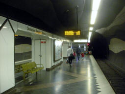 The platform for trams to Schlo� Str�nkede