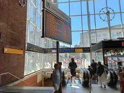 Hauptbahnhof entrance