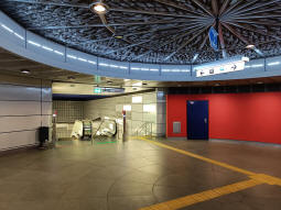 One of the access to the platforms from the concourse