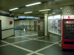 Looking towards the platforms in the concourse