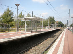 The platforms for trams to and from the east from the platform for low-floor trams from the east