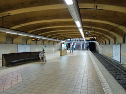 The island platform with the nearest side for westbound