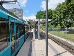 Two of the three stadtbahn platforms