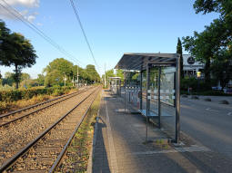 The eastbound platform, with the westbound in the distance