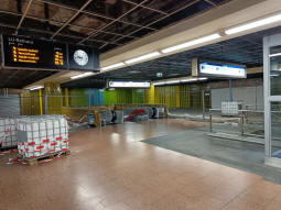 The accesses to the northbound platforms from the concourse