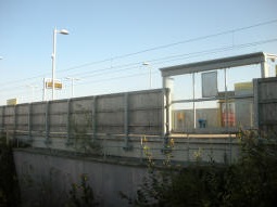 The platforms from the stairs to the one for trams to Rochdale