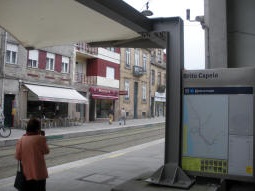 The platform for trams to Est�dio do Drag�o