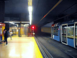 The in-use platform at this terminus, with a tram sat at the out-of-use platform