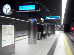 The platform for trams to Palacio de los Deportes