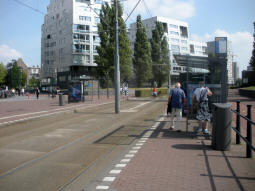 The upper platforms from the one for trams to Azartplein