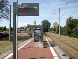 Southbound bay- and through-platforms