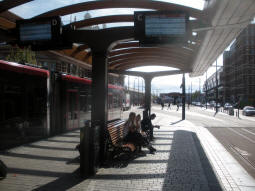 Eastbound island platform, with westbound island in background